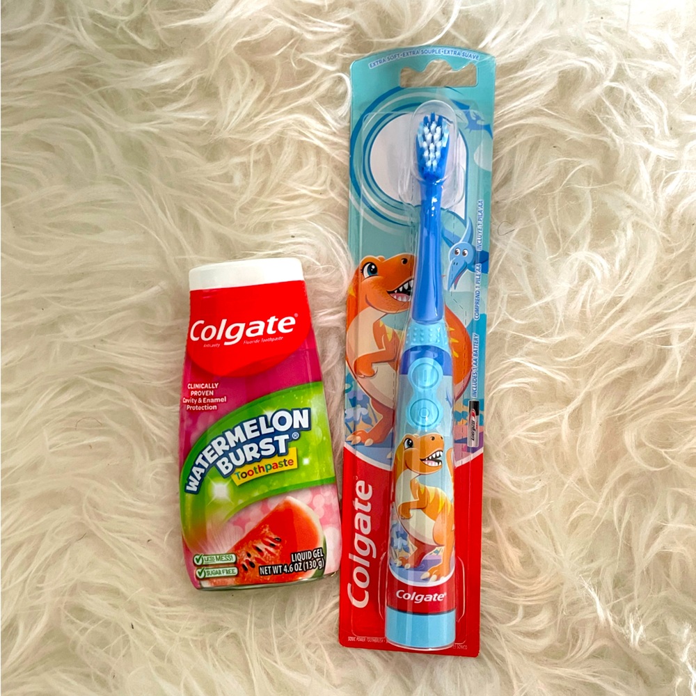 Colgate Kids Toothpaste and Toothbrush Bundle